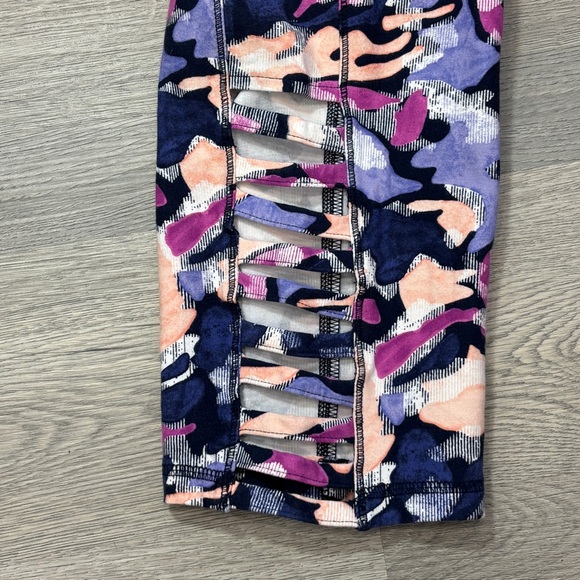 Lane Bryant Capri Legging - Size 18/20 NWT - Picture 6 of 6